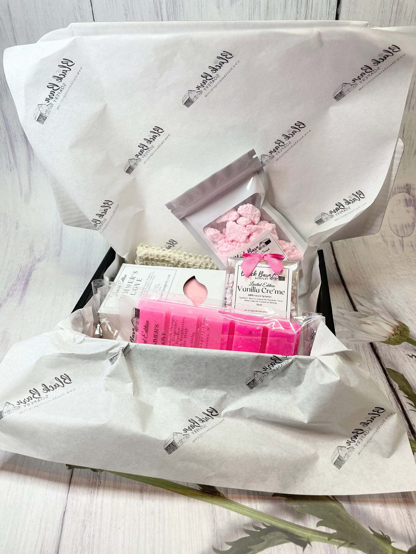 Summer's Love - Limited Edition - Black Barn Box