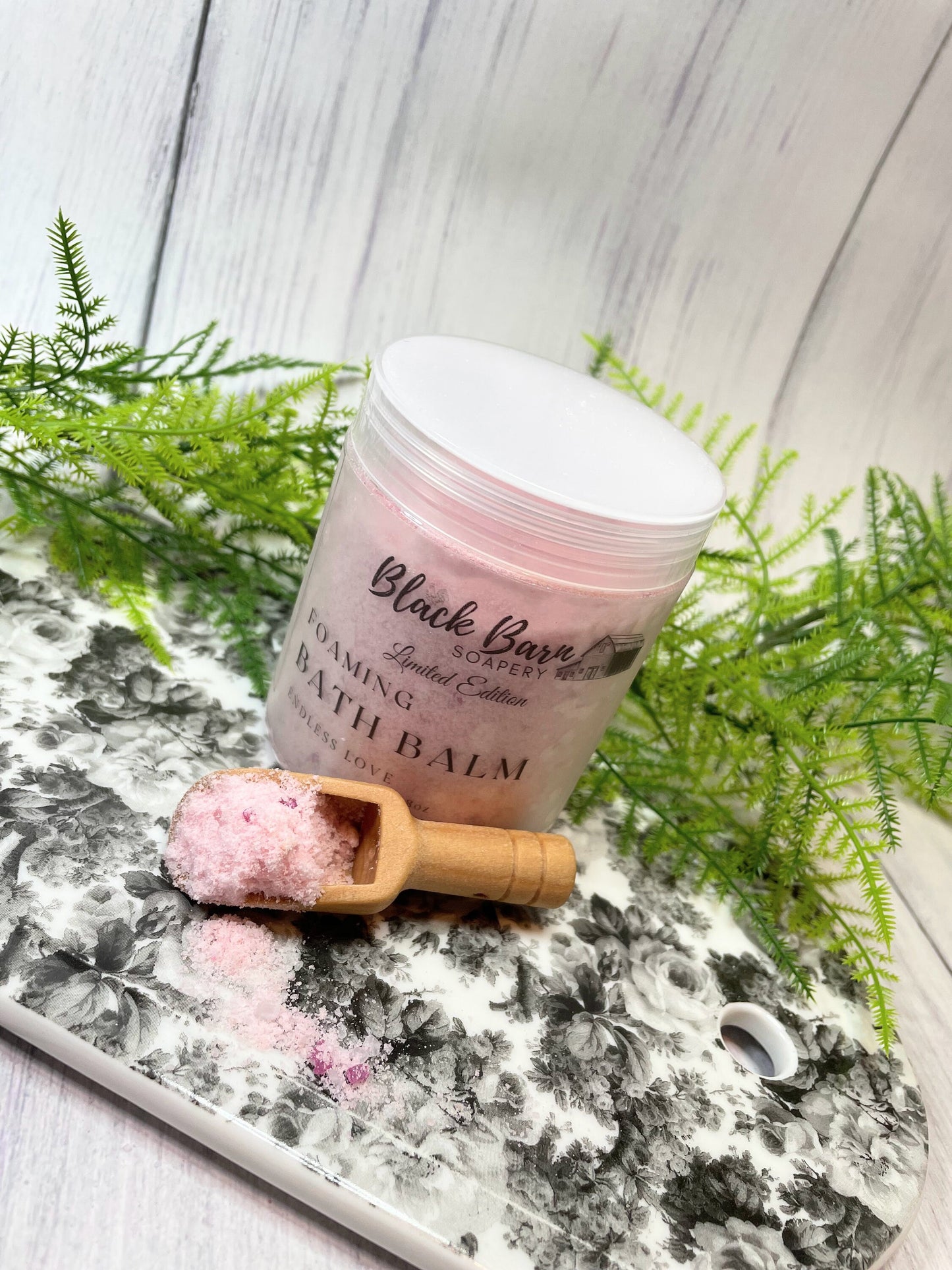 Endless Love Foaming Bath Salts: Apple Rose Jasmine Scent (8oz)