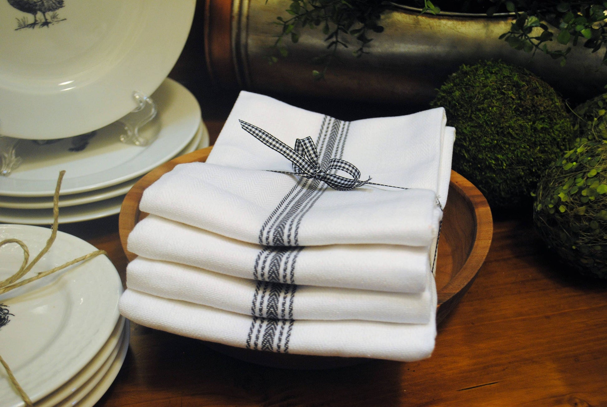 Farmhouse Vintage Hand Towels (set of 4) - Charcoal/Grey & White