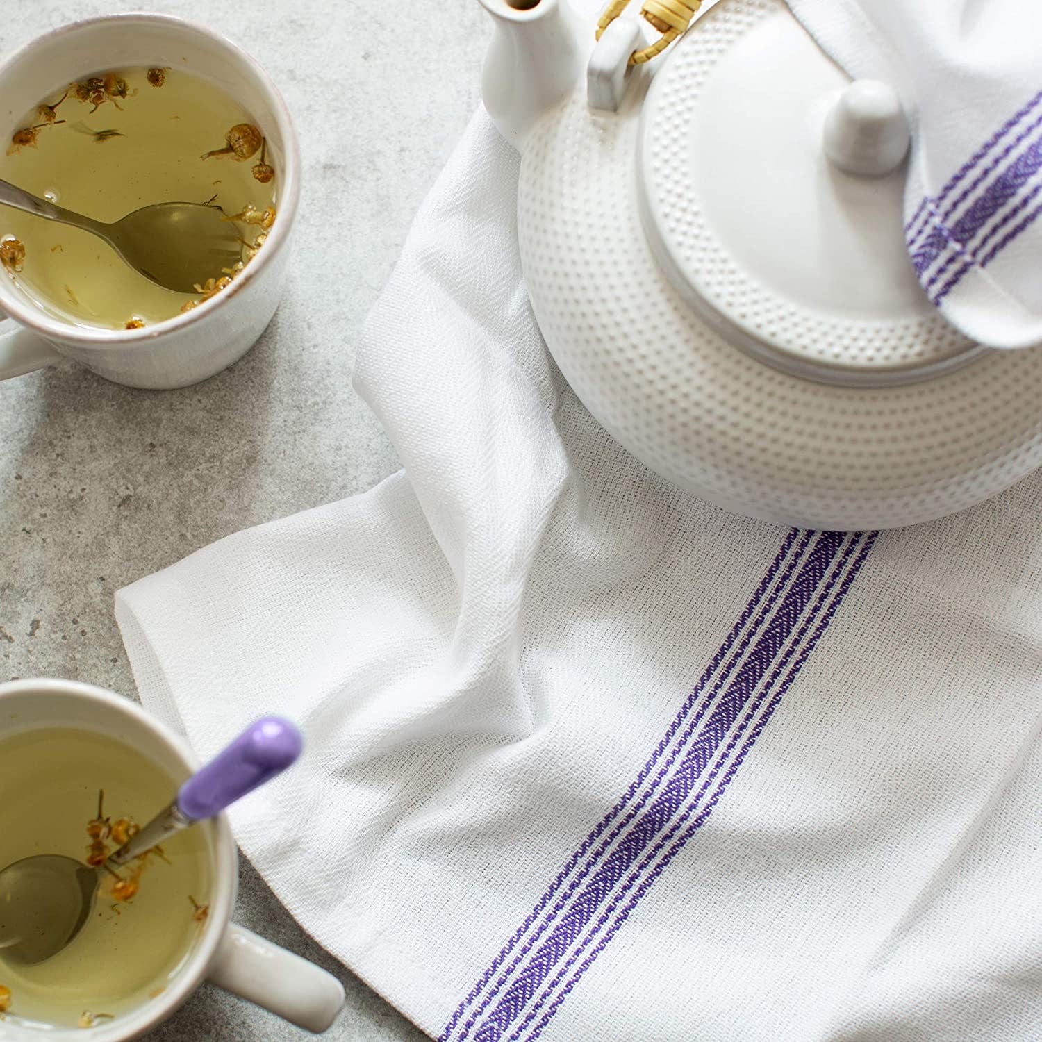 Farmhouse Vintage Style Hand Towels (set of 4) - Blue and White