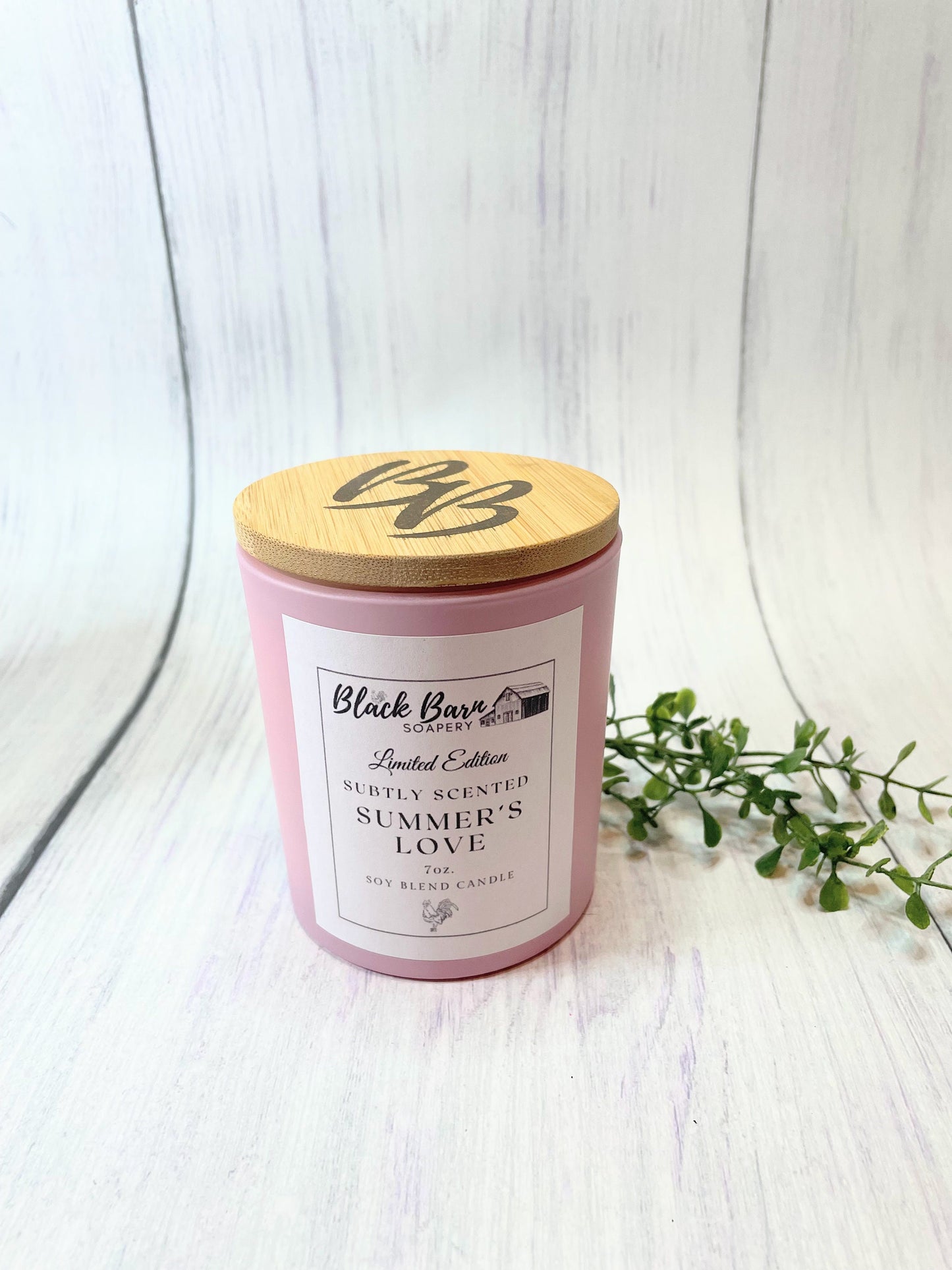 Summer's Love - Limited Edition - Subtly Scented 7oz Jar Candle w/ Bambo lid