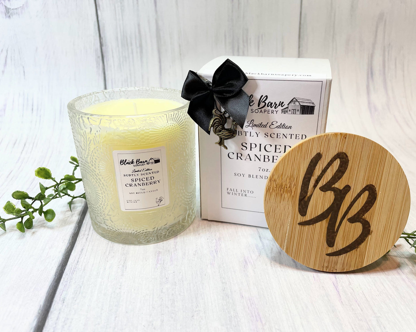 Spiced Cranberry - Limited Edition - Subtly Scented 7oz Jar Candle w/ Bambo lid