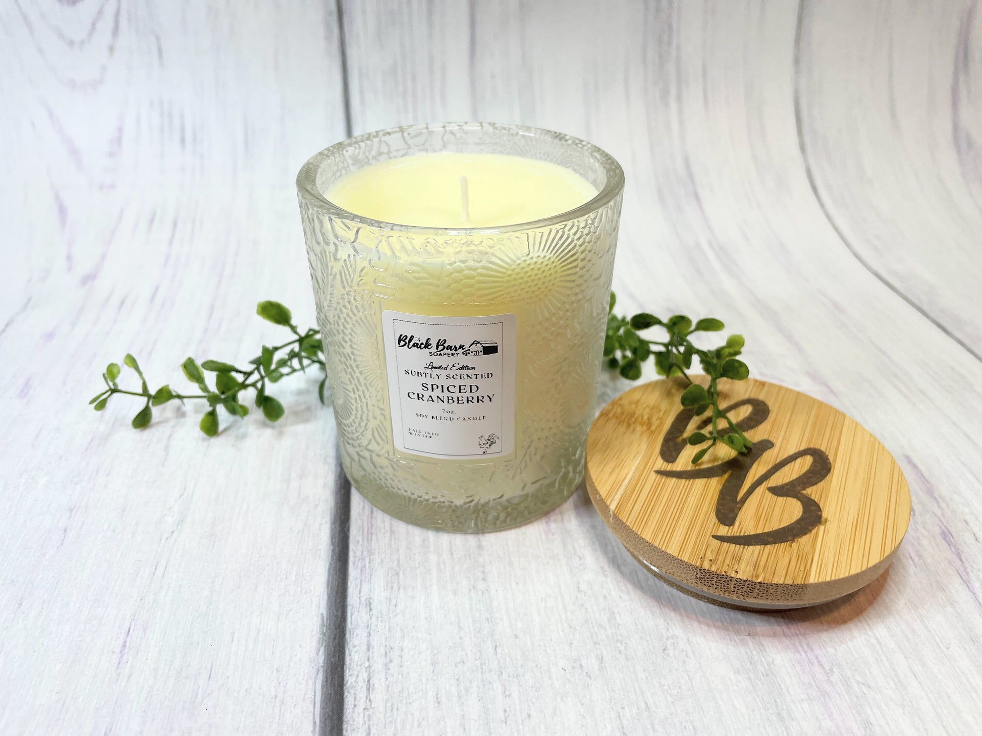 Spiced Cranberry - Limited Edition - Subtly Scented 7oz Jar Candle w/ Bambo lid