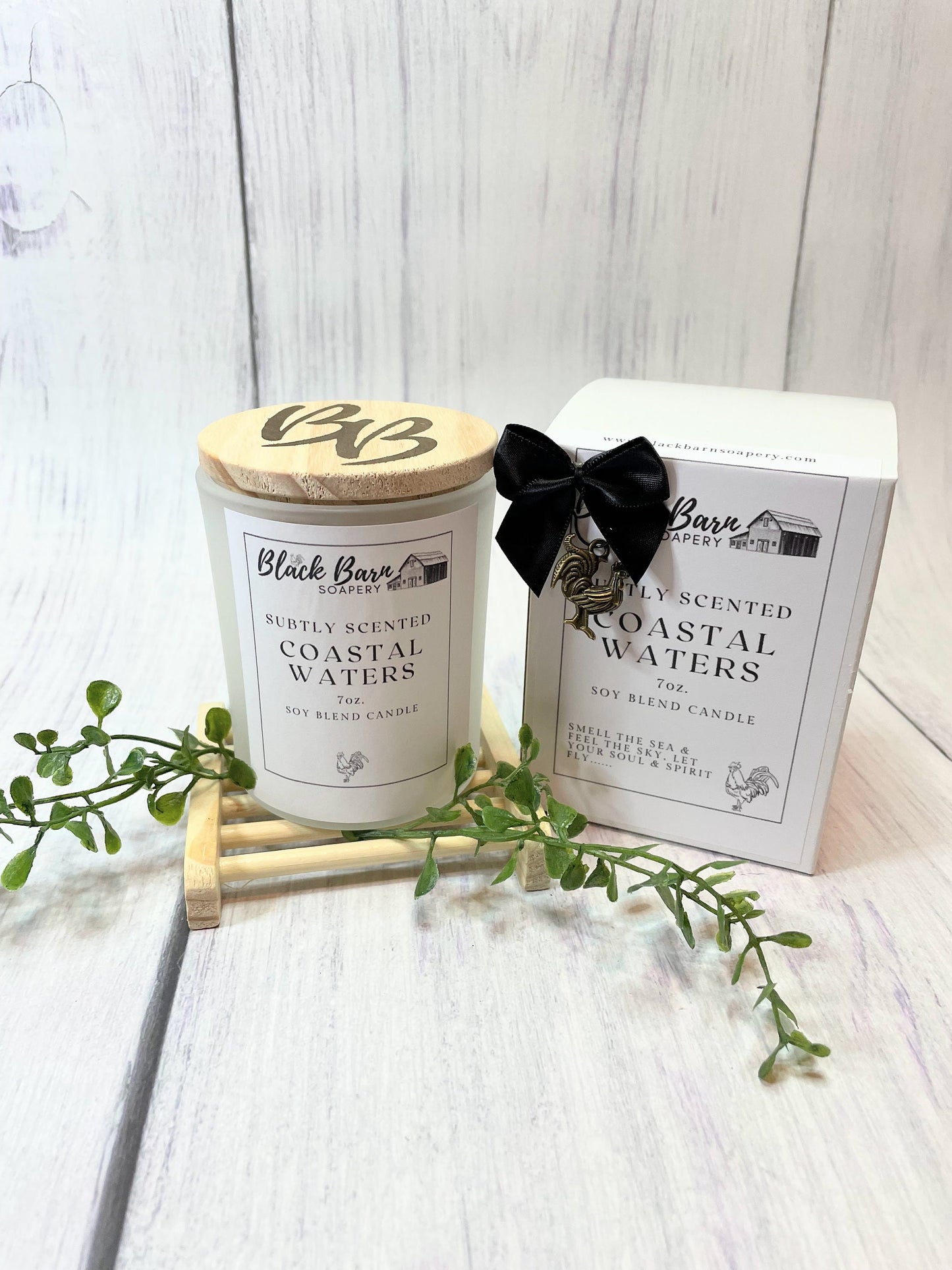 Coastal Waters - Subtly Scented 7oz Jar Candle w/ Bambo lid