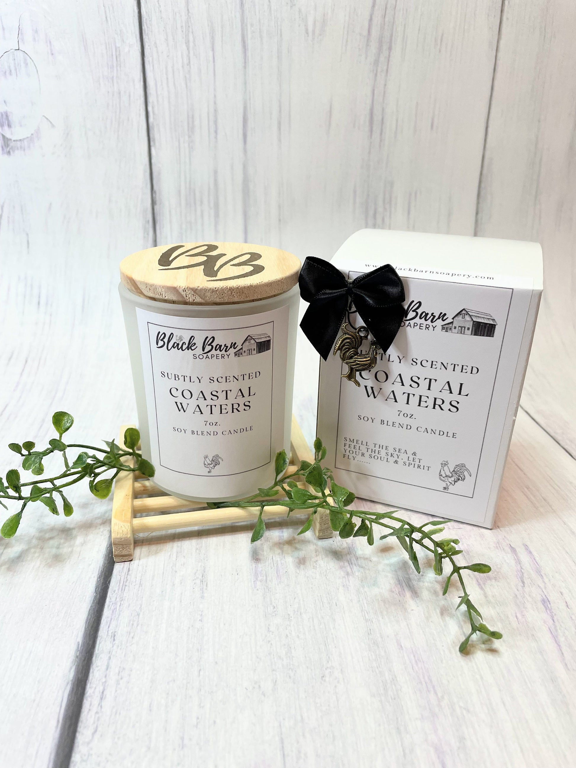 Coastal Waters - Subtly Scented 7oz Jar Candle w/ Bambo lid