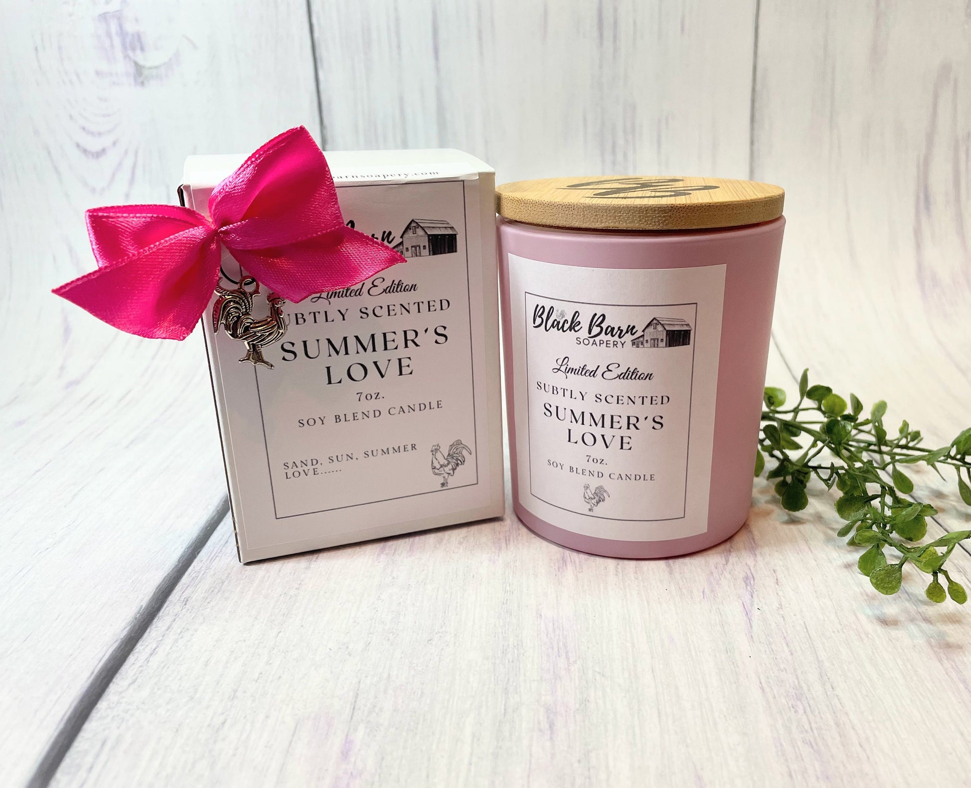 Summer's Love - Limited Edition - Subtly Scented 7oz Jar Candle w/ Bambo lid