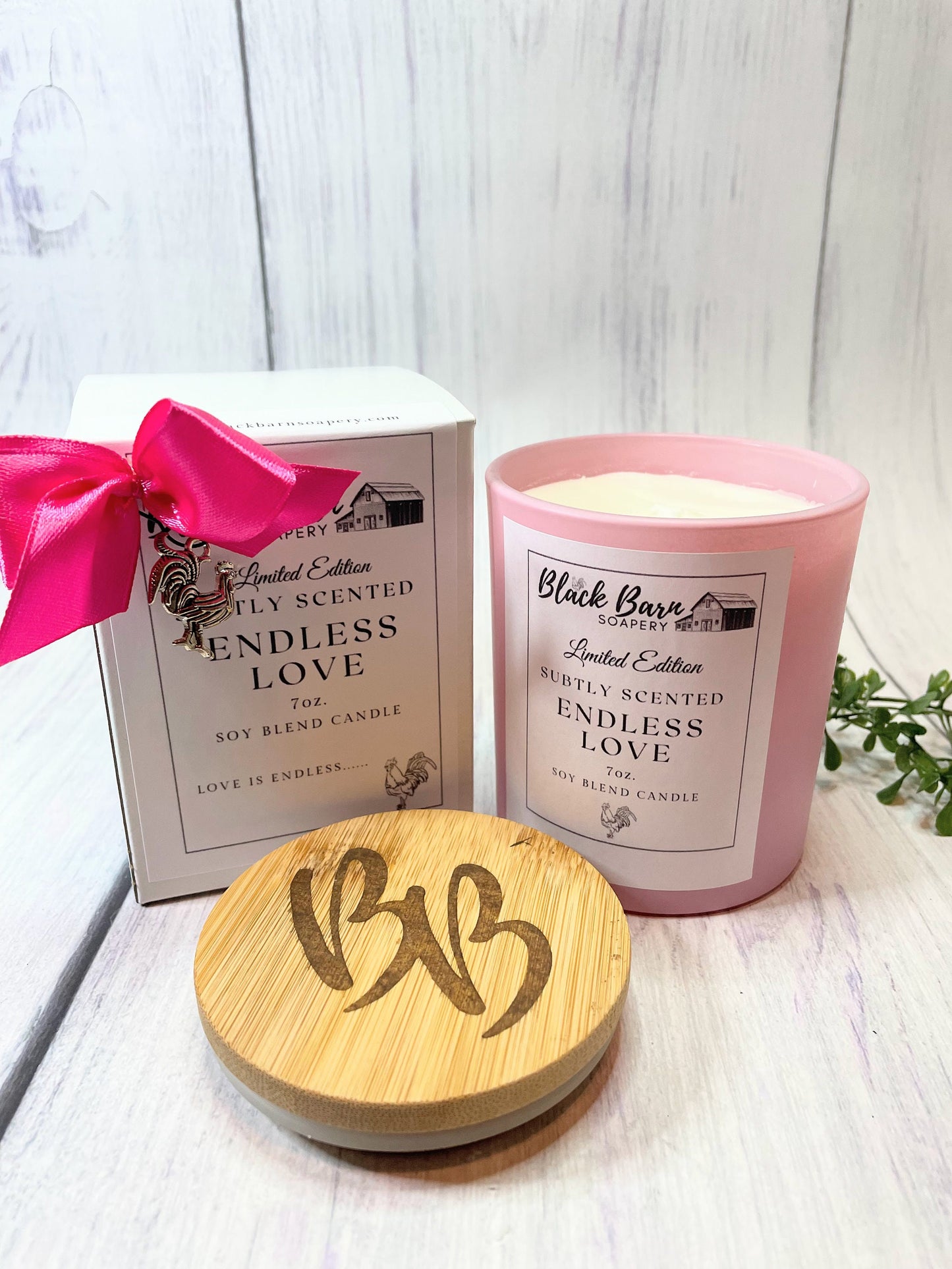 Endless Love - Limited Edition - Subtly Scented 7oz Jar Candle w/ Bambo lid