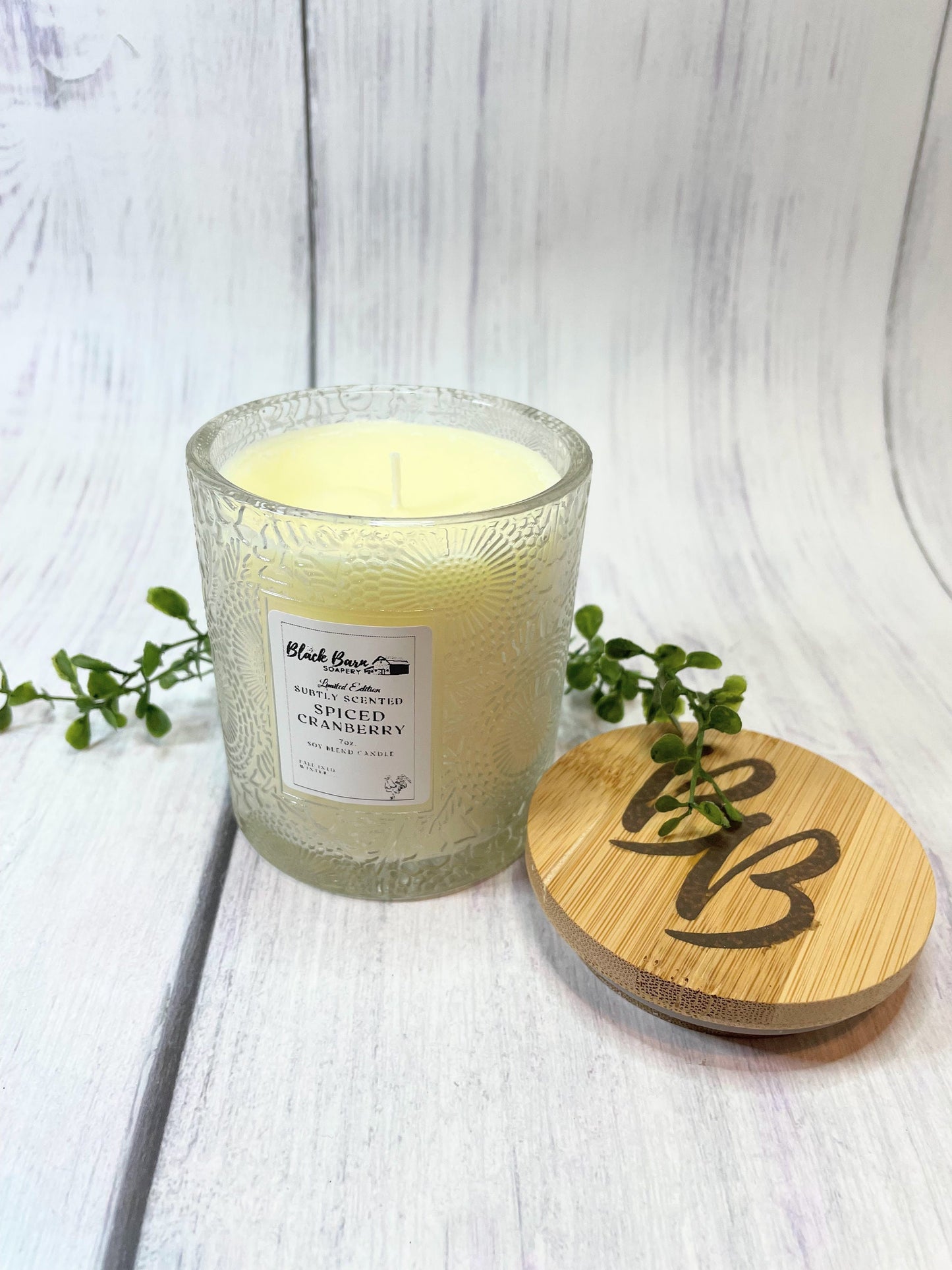 Spiced Cranberry - Limited Edition - Subtly Scented 7oz Jar Candle w/ Bambo lid