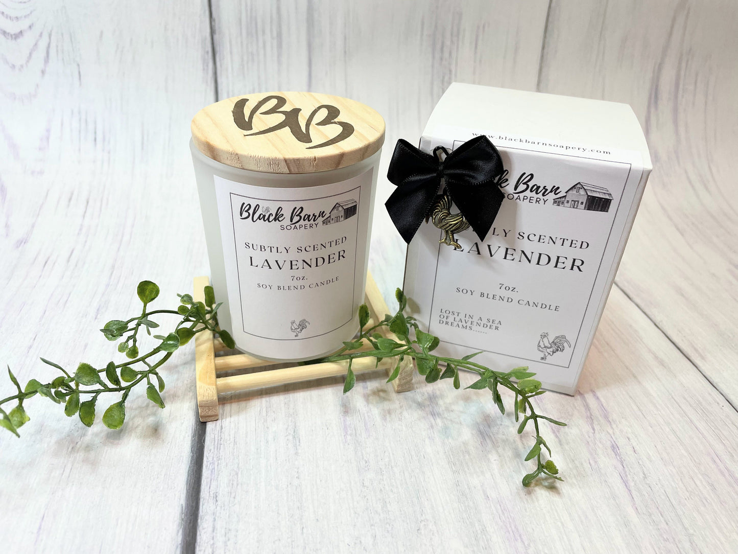 Lavender - Subtly Scented 7oz Jar Candle w/ Bambo lid