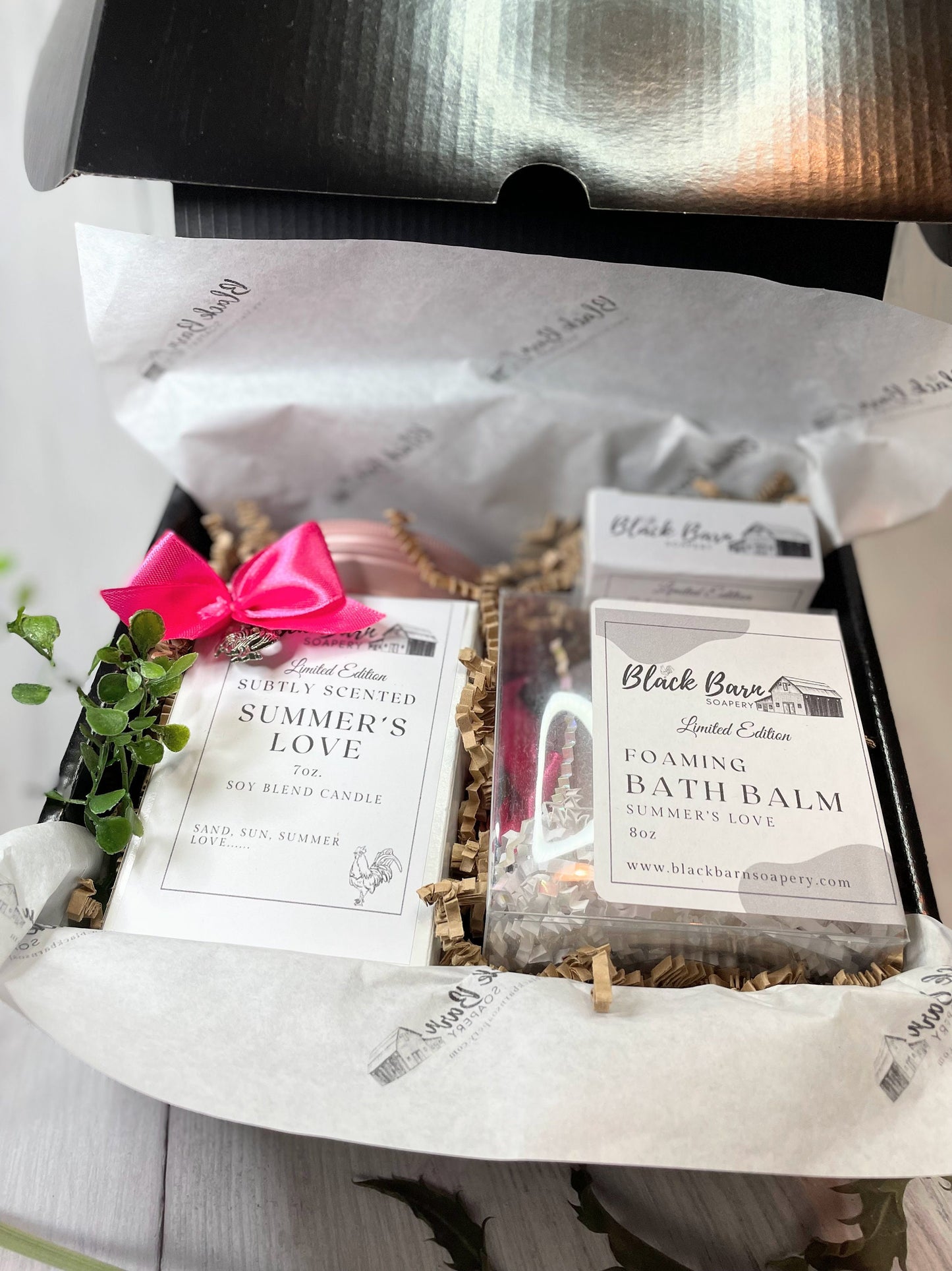 Summer's Love - Limited Edition - Black Barn Box