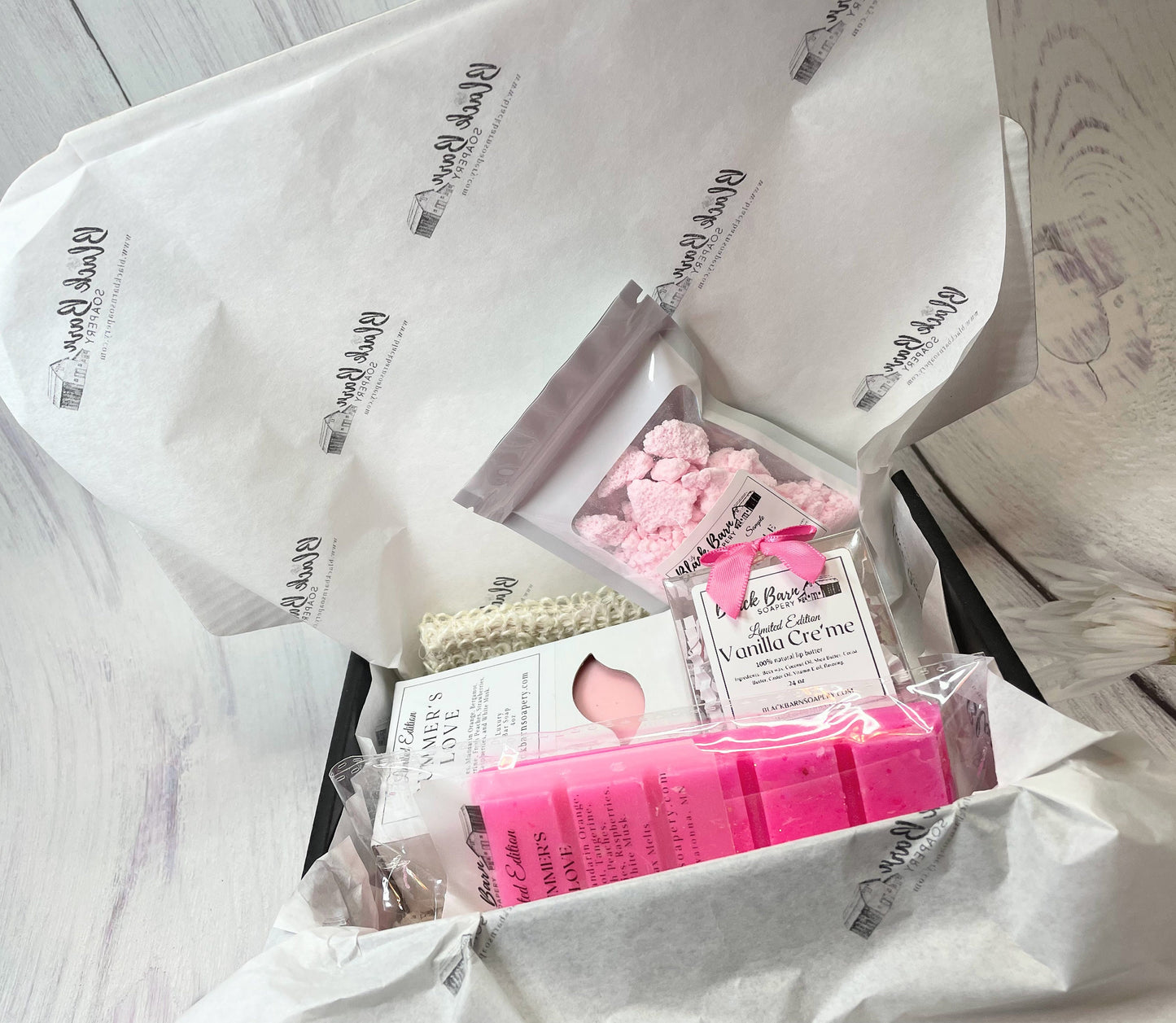 Summer's Love - Limited Edition - Black Barn Box