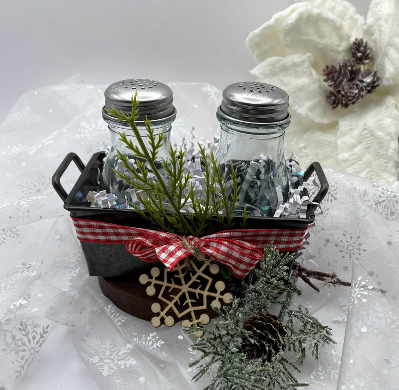 Hand Blown & Pressed Holiday Bundle - 4 Oz. Salt / Pepper Shaker Set