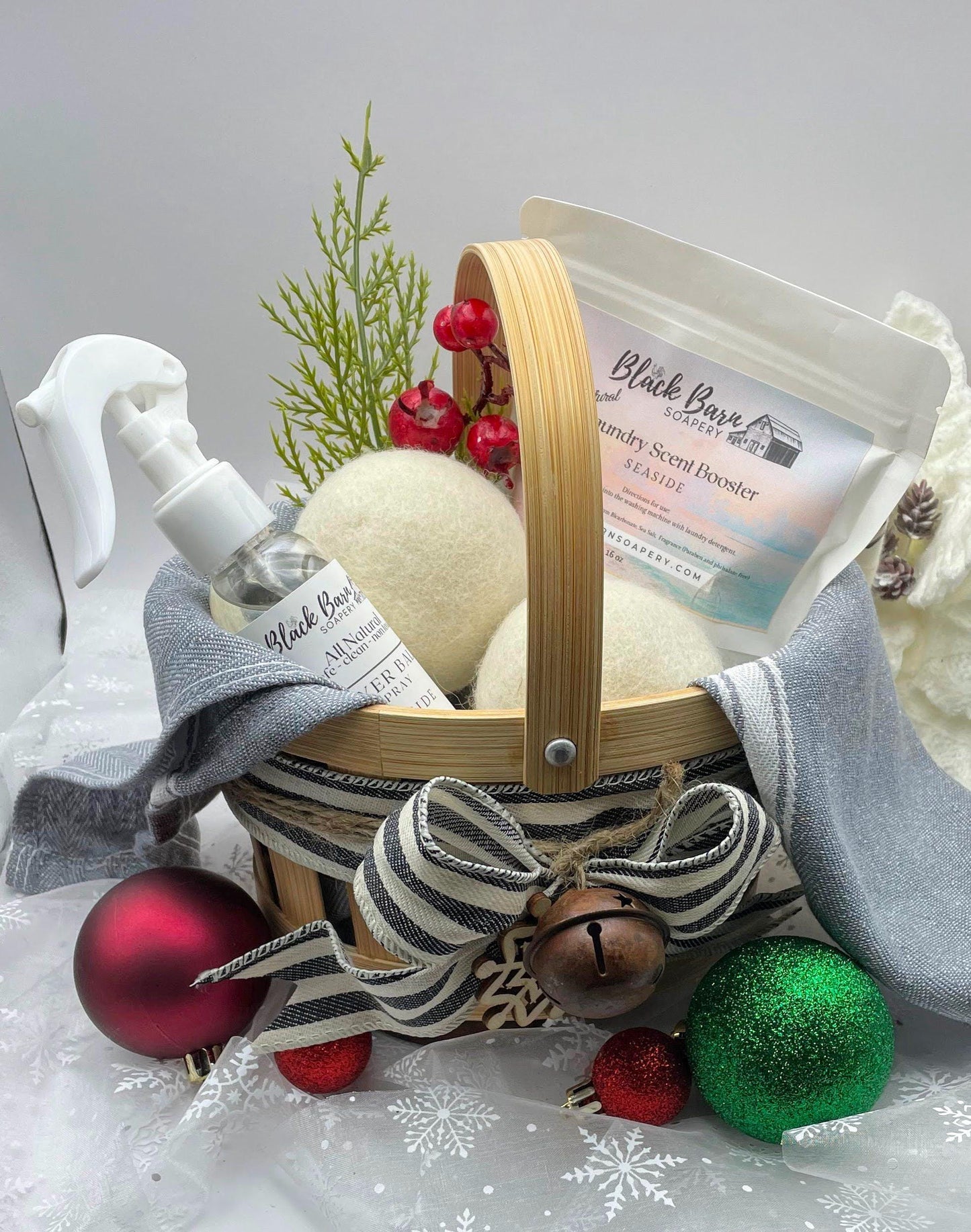 Black Barn Dryer Ball Gift Basket