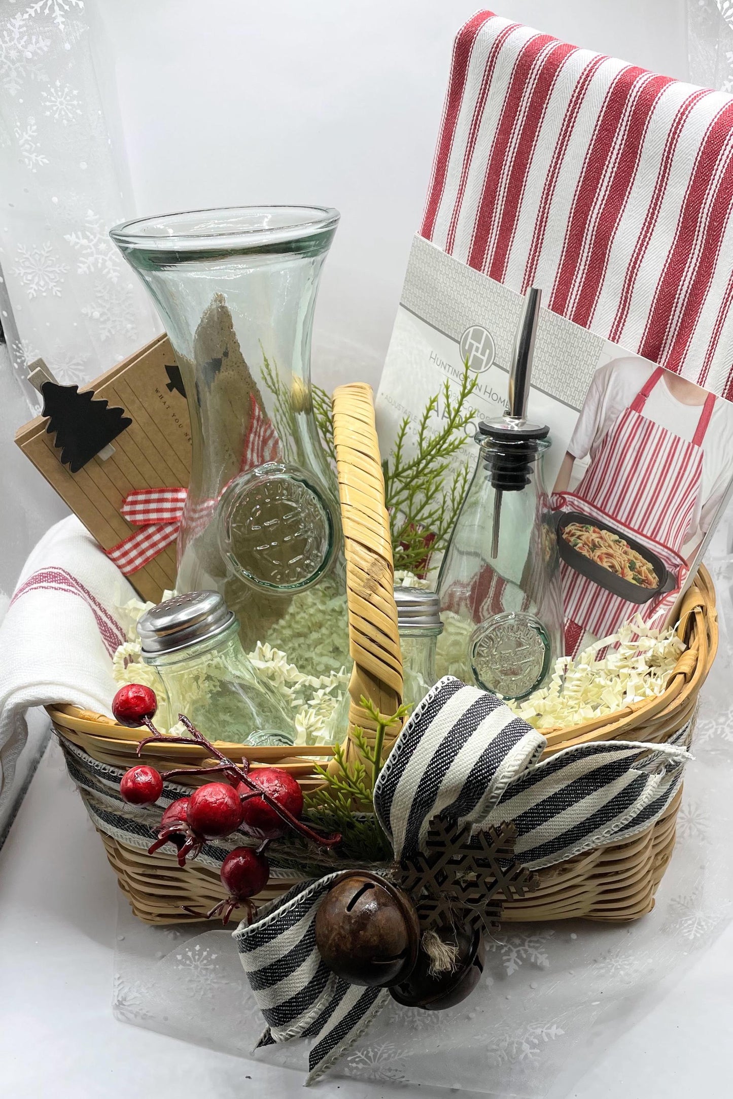 Holiday Urban Kitchen Gift Basket