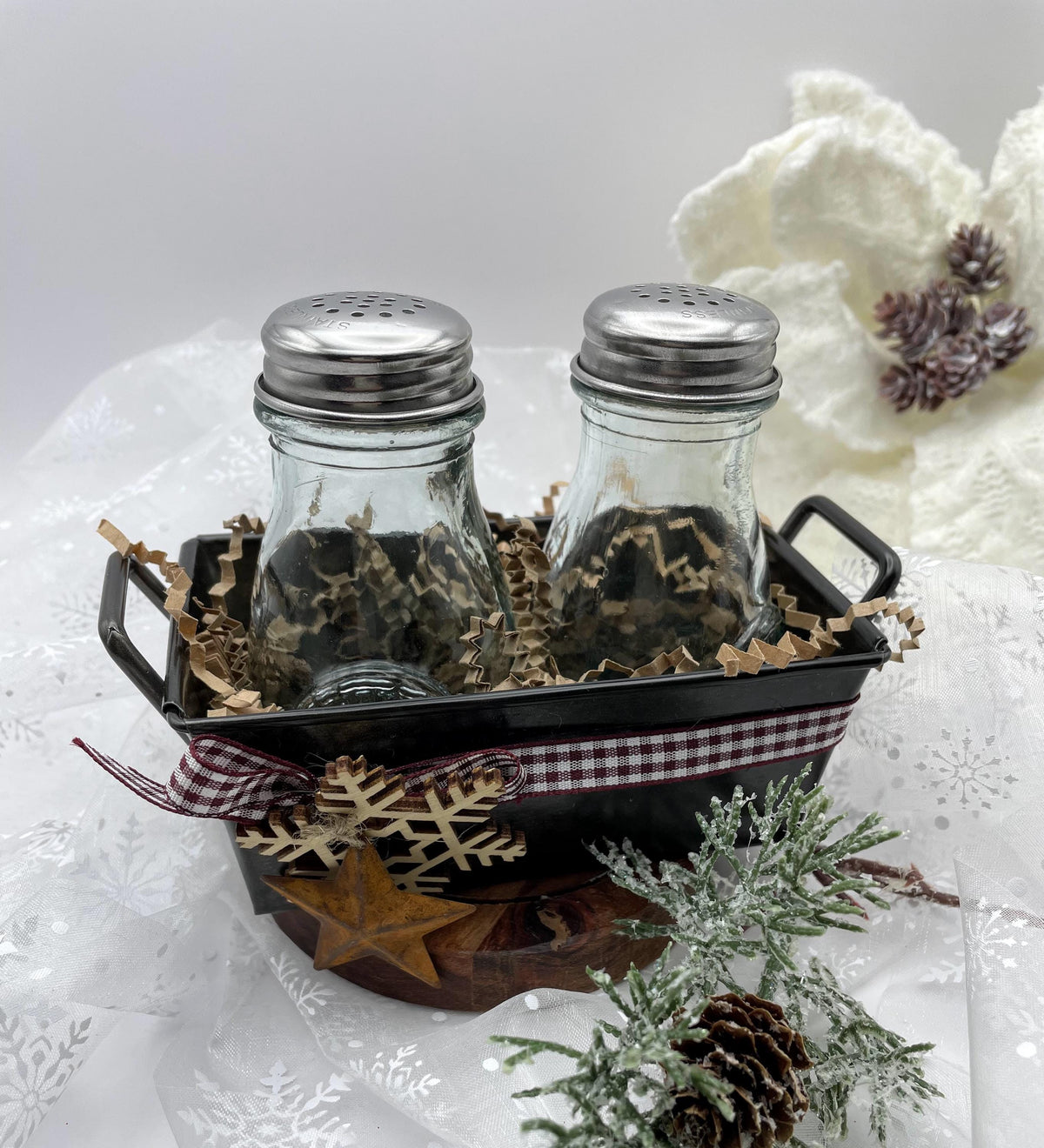 Hand Blown & Pressed Holiday Bundle - 4 Oz. Salt / Pepper Shaker Set