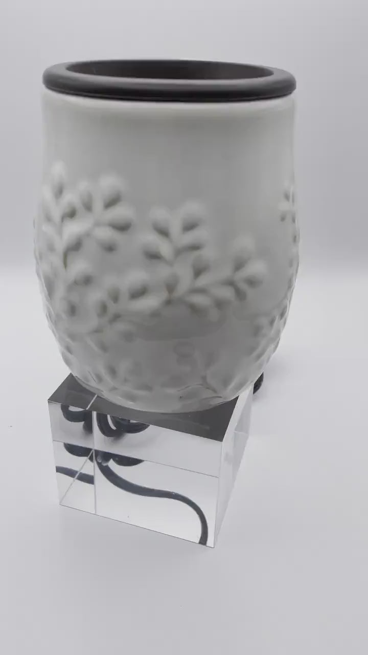 Black Barn - Willow Wax Melt Warmer