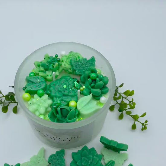 Lily of the Valley    (12oz) Artisan Candle