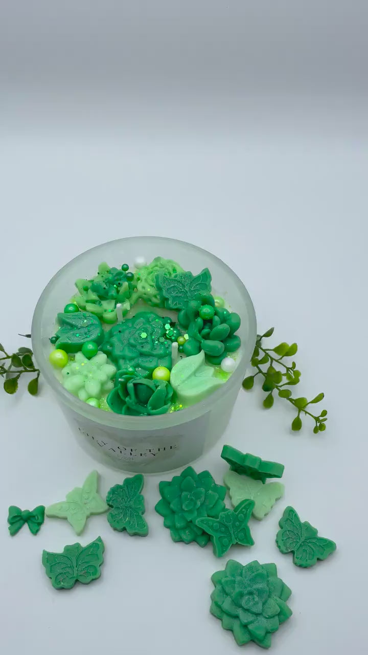 Lily of the Valley    (12oz) Artisan Candle